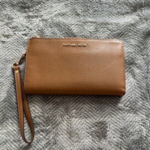 Michael Kors Tan Leather Wristlet